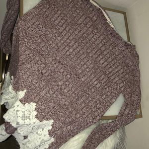 Long sleeve shirt, lace bottom